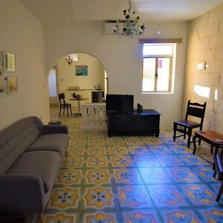 شقة Boutique Maltese Apartment - Character, Views, A/C