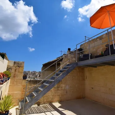 Boutique Maltese Apartment - Character, Views, A/C Cospicua