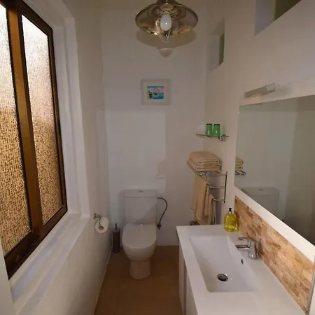 Boutique Maltese Apartment - Character, Views, A/C